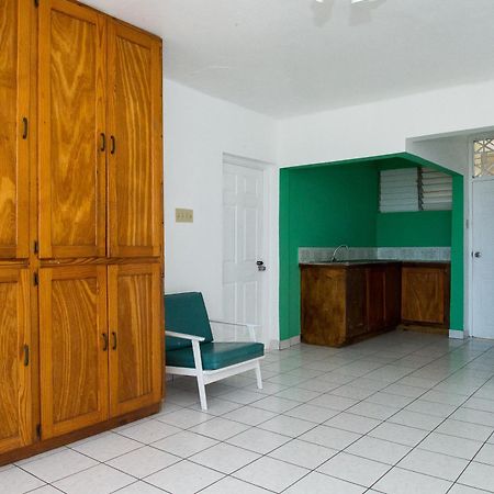 Villa Donna Inn モンテゴ・ベイ エクステリア 写真
